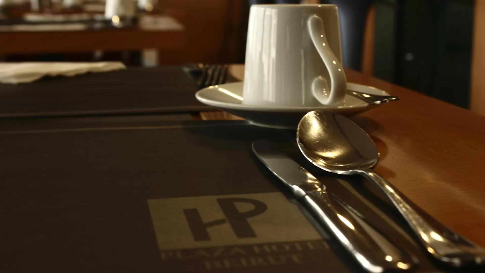 Plaza Hotel Beirut 4*,