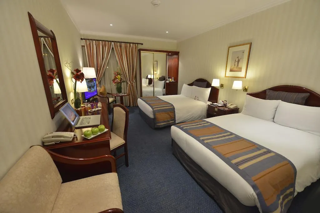 Plaza Hotel Beirut 4*,