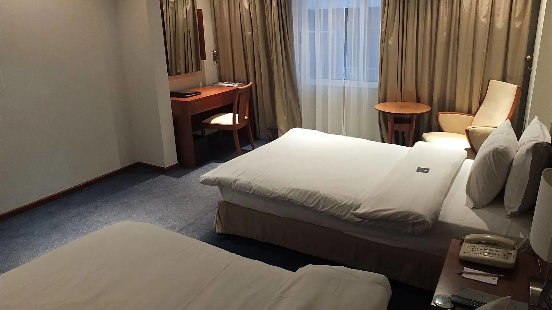 Plaza Hotel Beirut 4*,  Lebanon